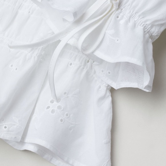 BRAND NEW H&M White Top Women’s Size Small - Picture 4 of 4